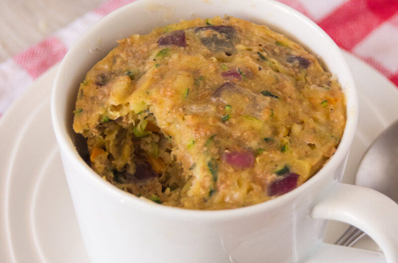 Hartige mug cake met courgette