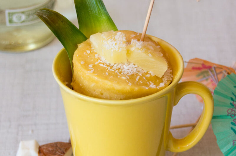 Piña Colada mug cake